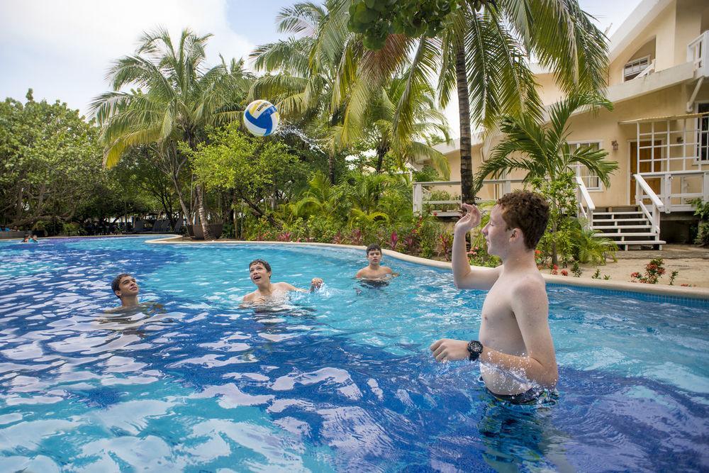 Paradise Oceanic Hotel West Bay Eksteriør billede
